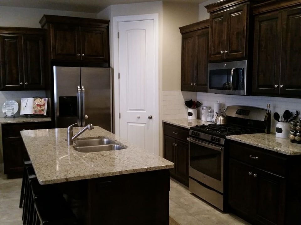 Kitchen-All New Appliances and fully stocked