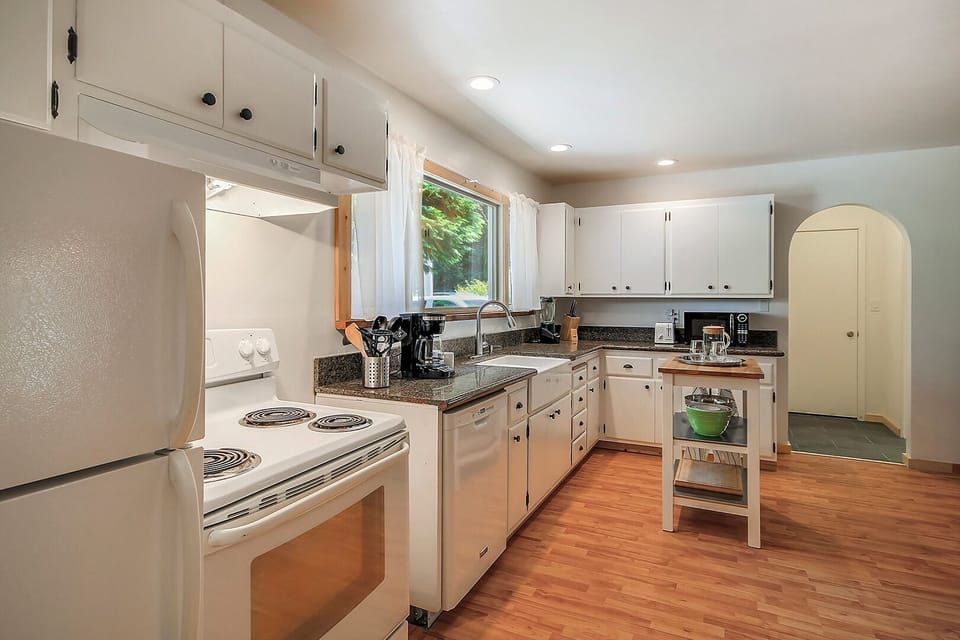 Cook and relax with friends or family.