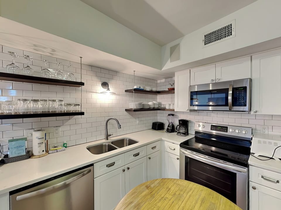 Fully Equipped Kitchen with Stainless Steel Appliances