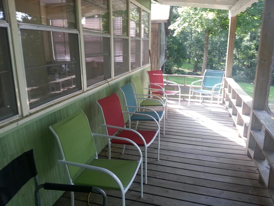Plenty of seating on the porch to enjoy the beautiful view!