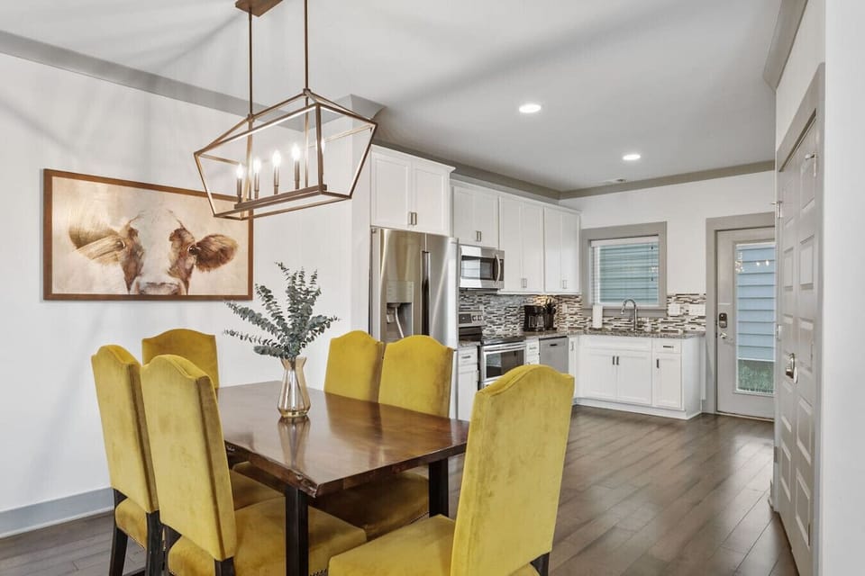 Dinning Table