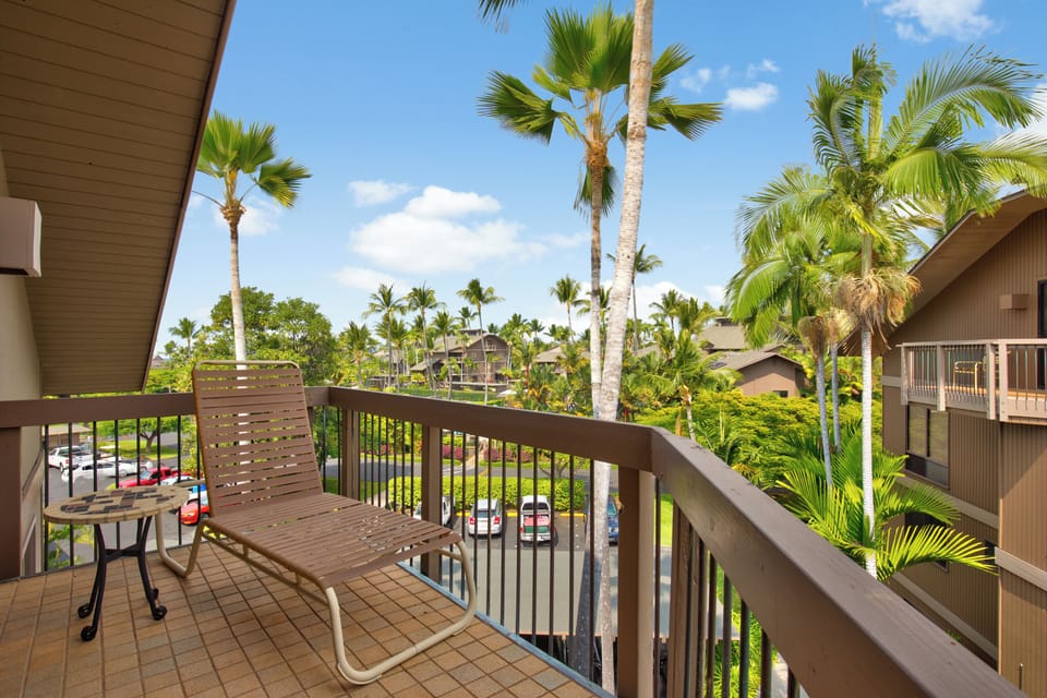 Private Lanai off Loft Bedroom