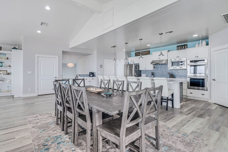 Gather your group around this stunning dining table while the chef in your party creates memorable meals in the fully-equipped kitchen.