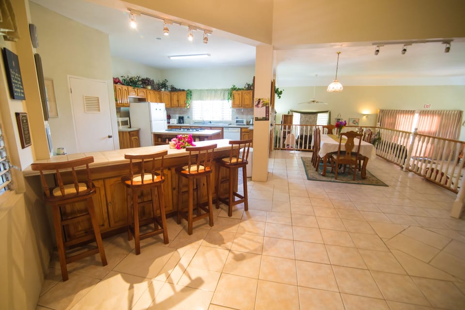 Breakfast Bar