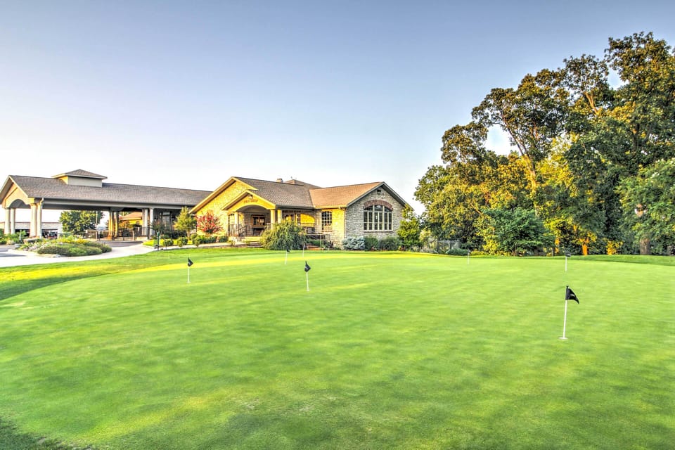 On-Site Golfing (Additional Fee)