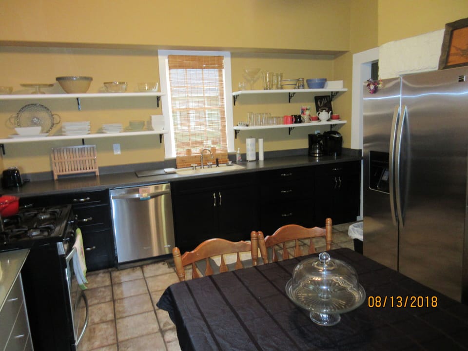 Large eat in Kitchen
