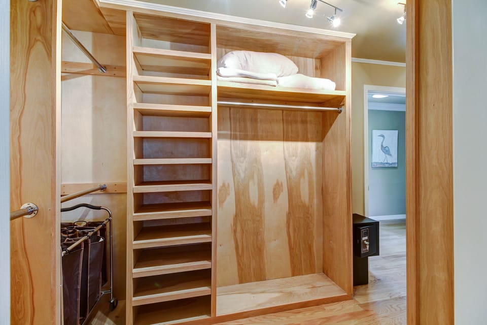 Master suite walk in closet