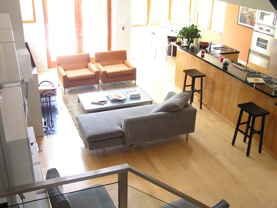 Looking from the staircase onto the livingroom