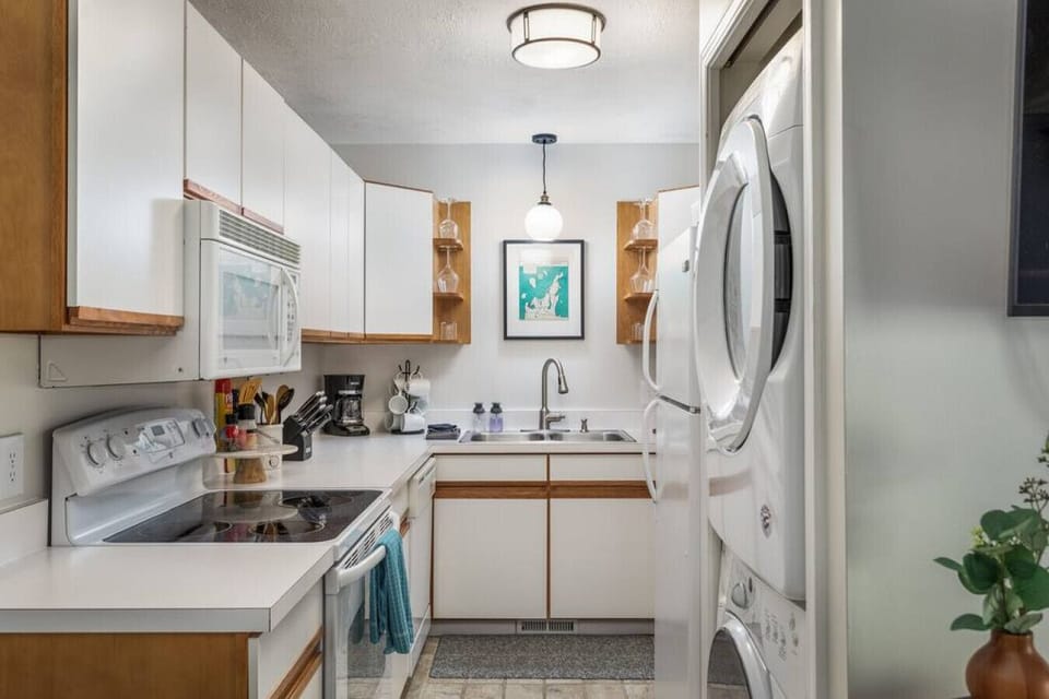 Kitchen and laundry