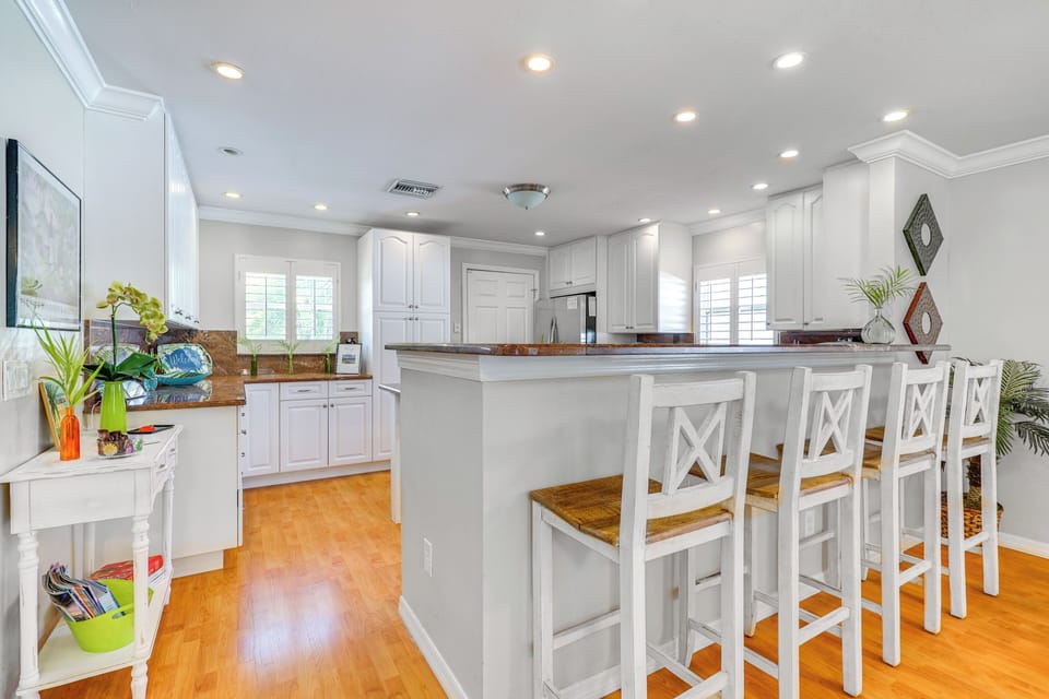 Kitchen | Coffee Maker | Ice Maker | Spices