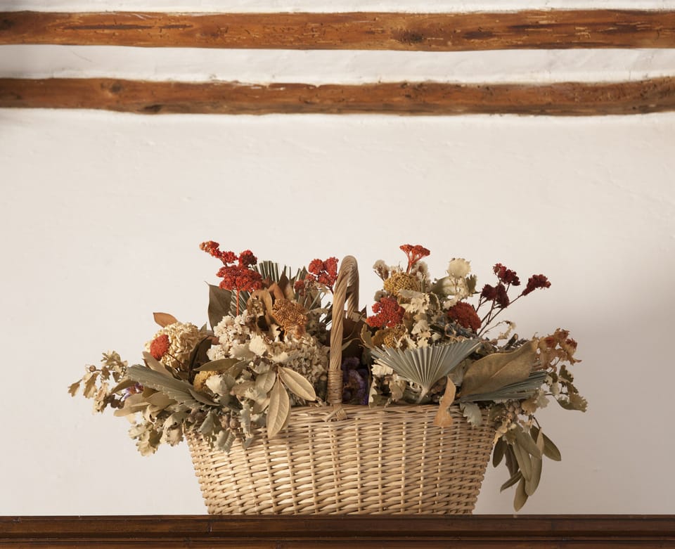Dry flower arrangement in master bedroom