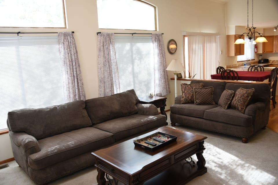 Living room gets afternoon sunlight