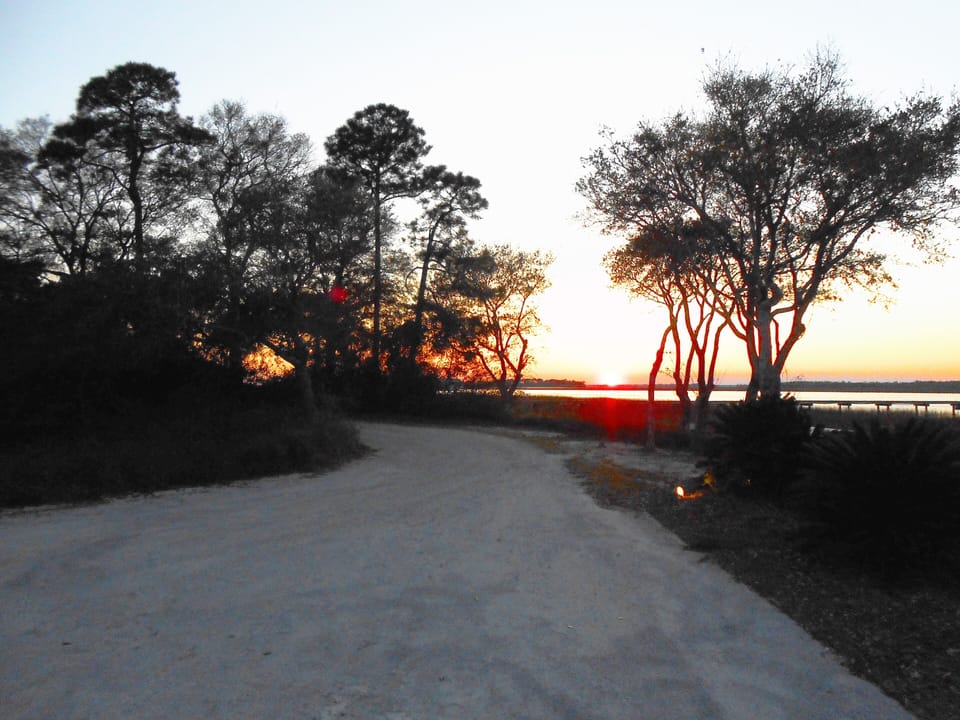 Nice private road entering the "Sunset House" to enjoy your privacy.