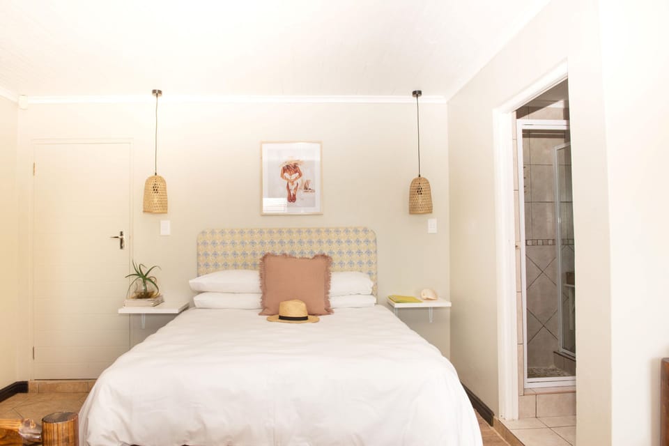 Queen bed