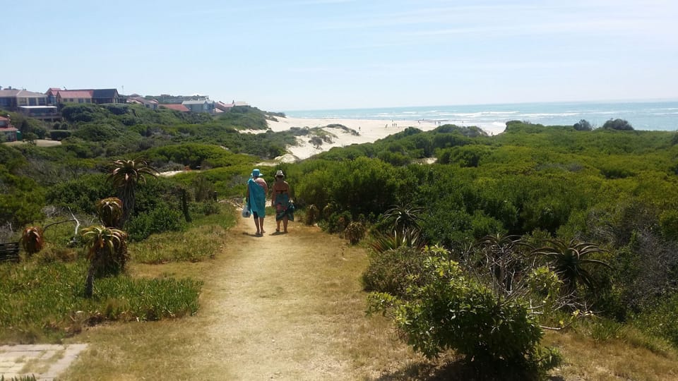 3 Minute walk to beach