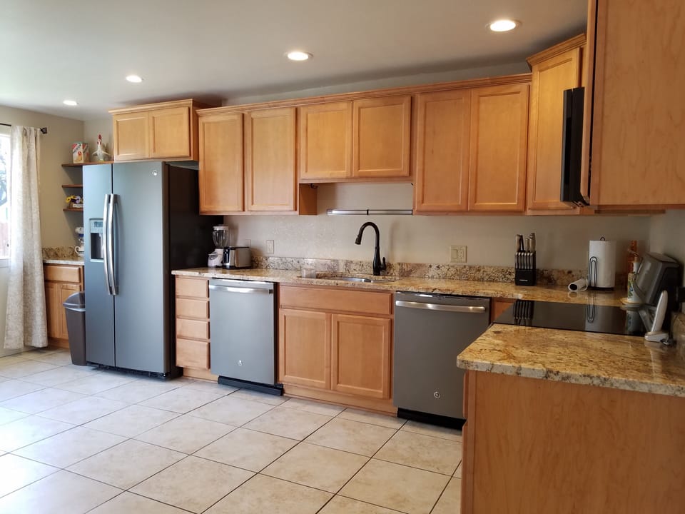 Spacious kitchen, two dishwashers and coffee bar...