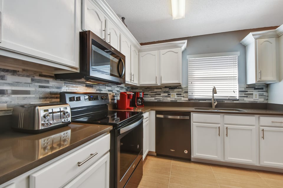 Fully equipped kitchen 