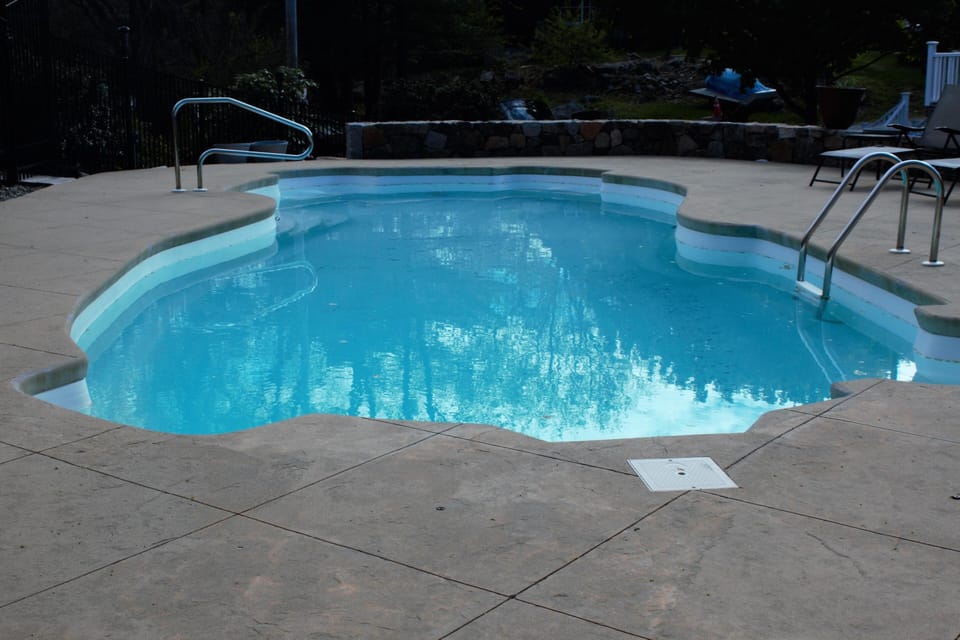 Heated Pool during warm weather, not winter!