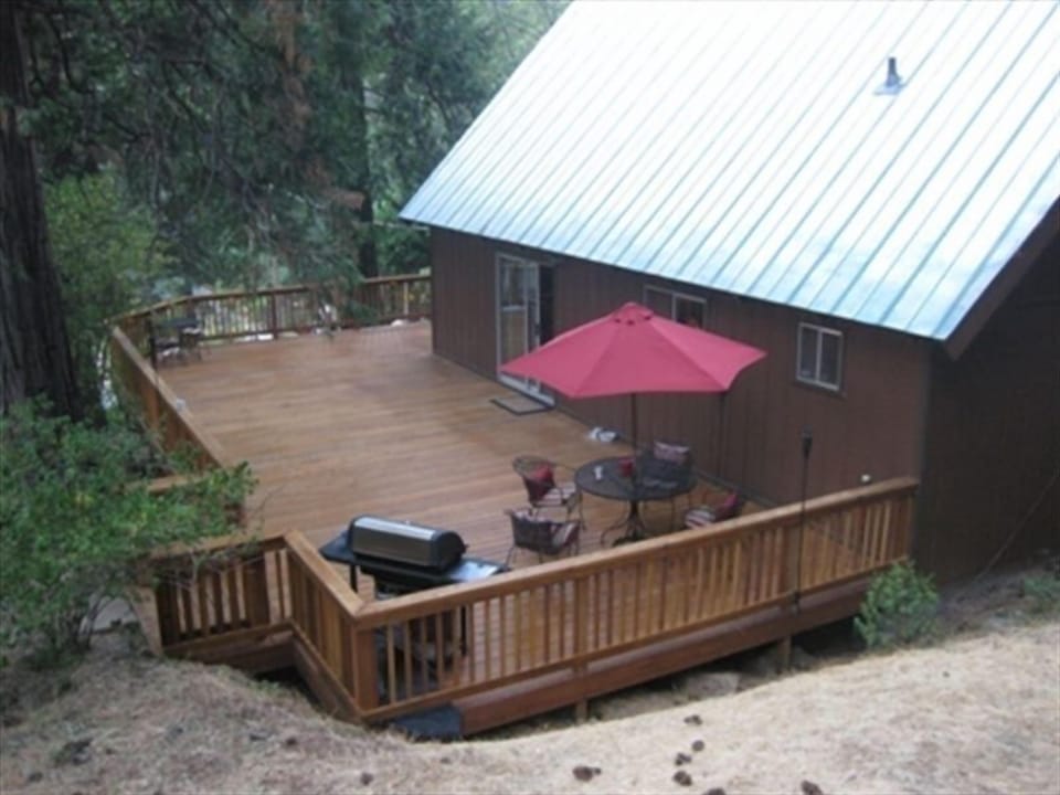Enjoy the outdoors from our new 1400sqft deck with nightime mood lights