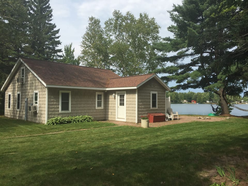 Driveway view of cottage