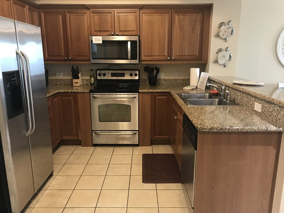 Fully stocked kitchen with everything you need!
