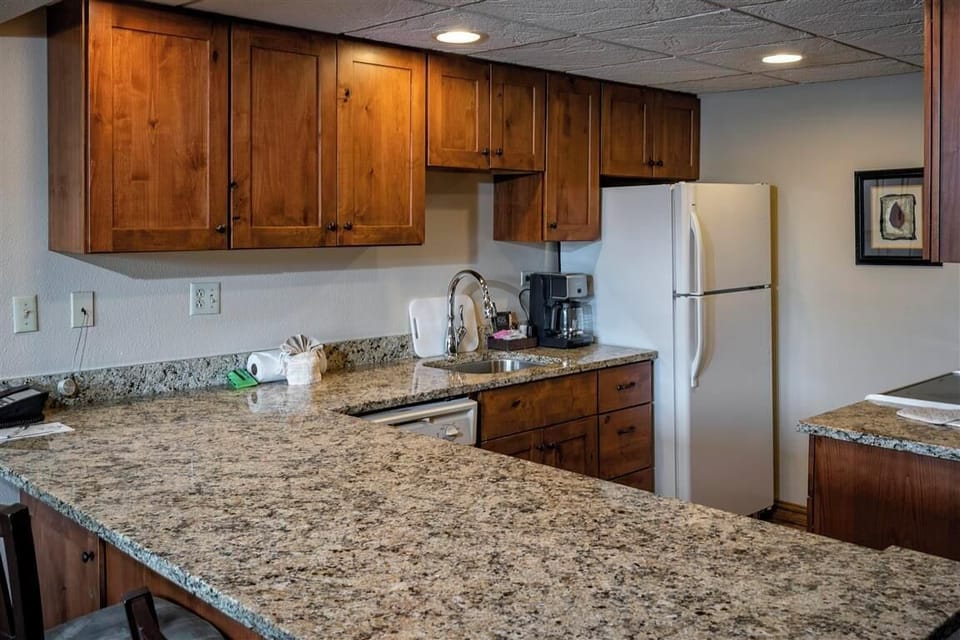 Prepare delicious meals in the fully-equipped kitchen.