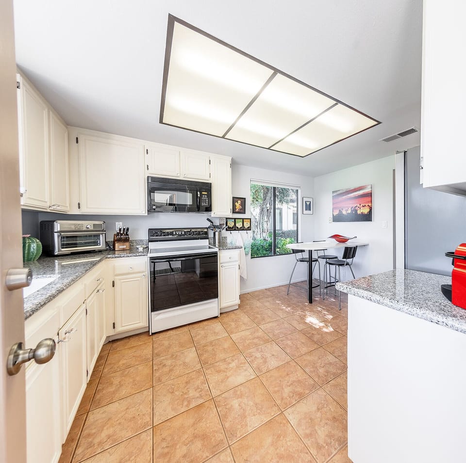 Kitchen with patio access