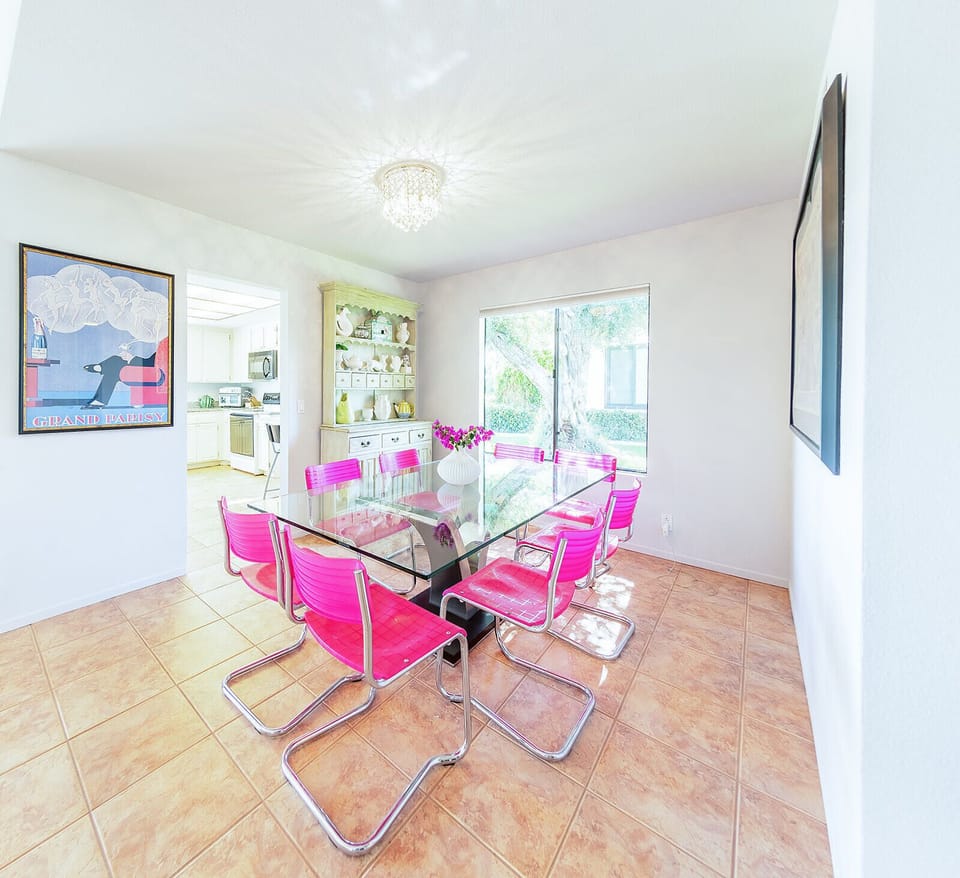 Dining area for 8