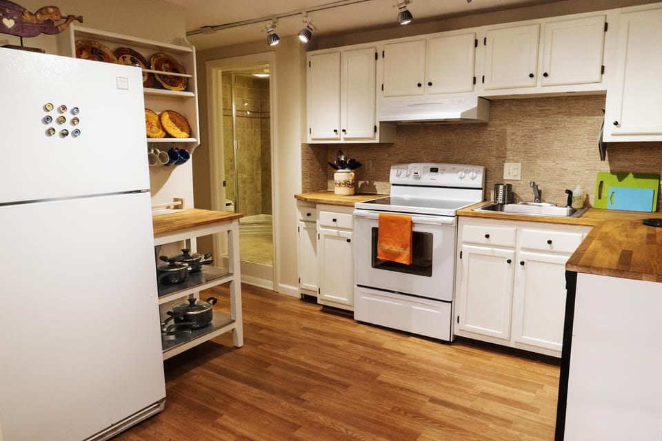 Kitchen east and north walls.