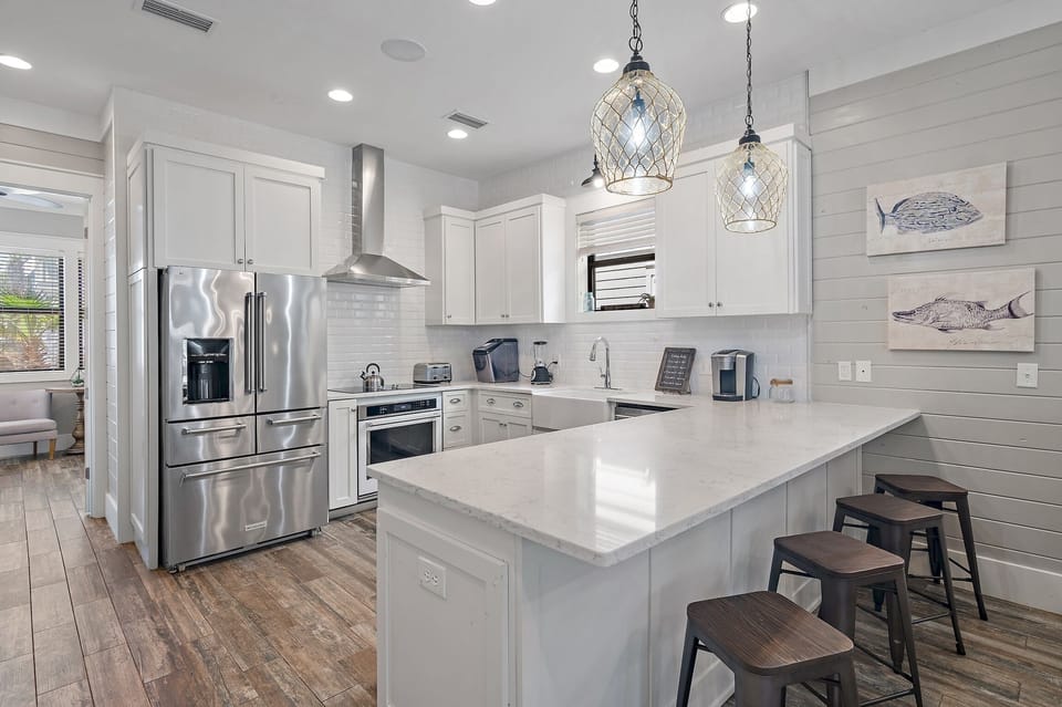 Sip N' Sea - Seacrest - First Floor - Kitchen