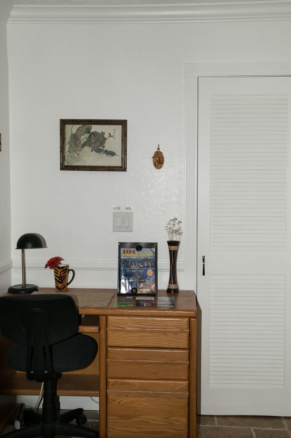 Area with a desk