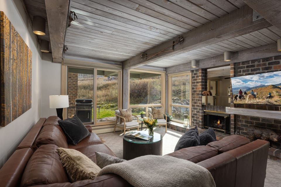 Ski-in/ Ski-out Living Room