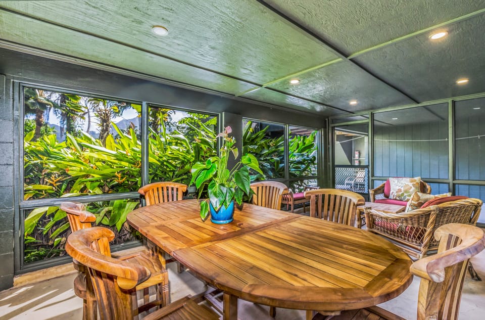 Screened in porch.  Great place for playing games. 