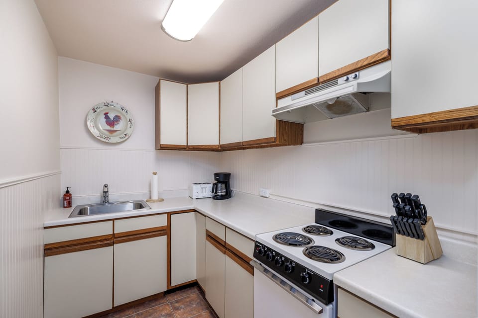 Cook a delicious meal | Main Level