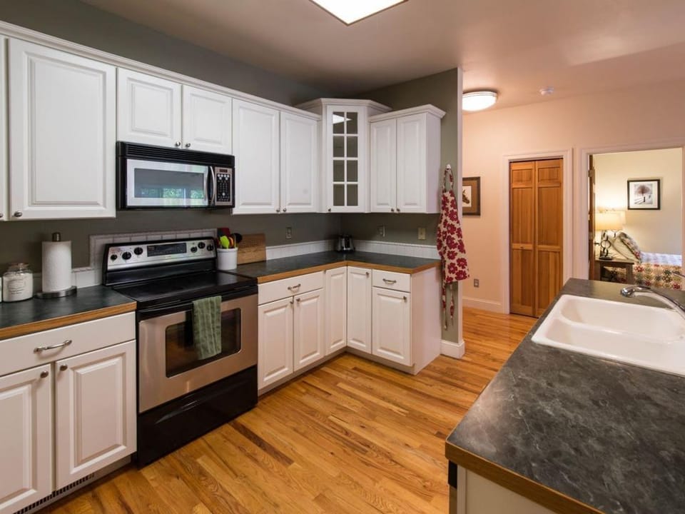 Cook your favorite meal | Main Level