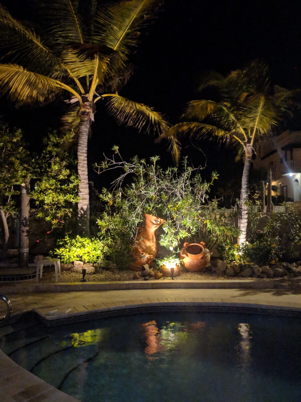 Outdoor dusk to dawn lighting Back + Front yard extend your use of the property
