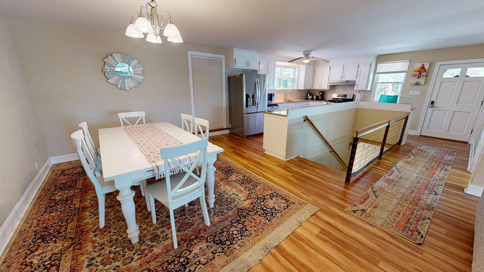 Family-Tides-Dining Area