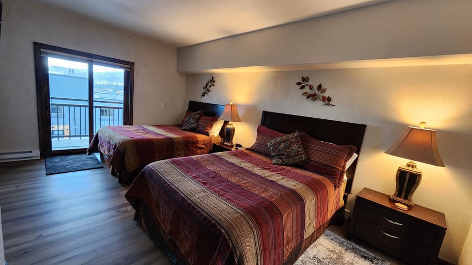 Two Queen beds - Room 2