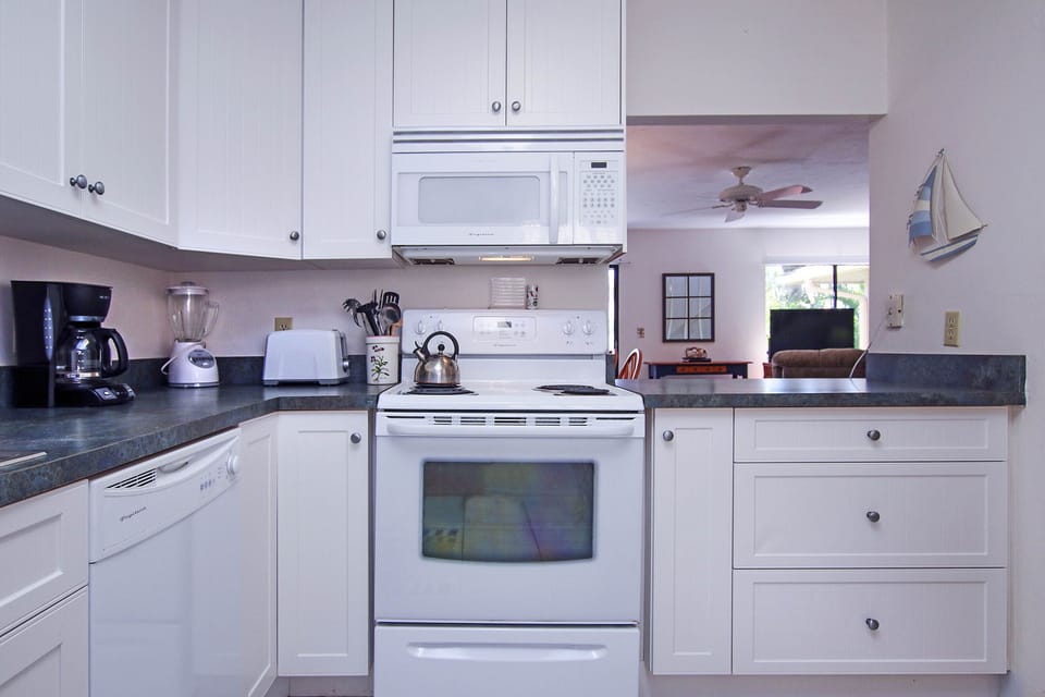 Kitchen 2