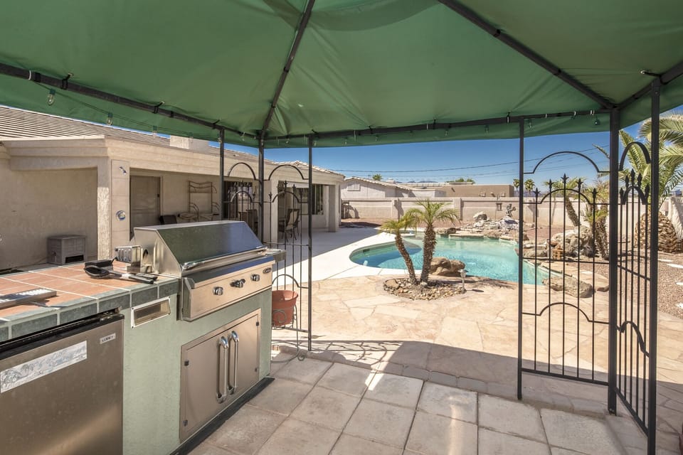 resort style backyard !