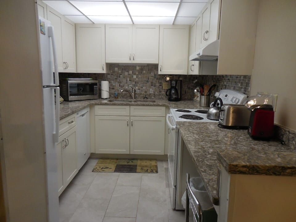 New Kitchen - August 2016