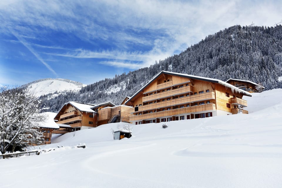 We think you'll love the prime location in the heart of the Alps, between Lake Geneva and the Mont Blanc Massif.