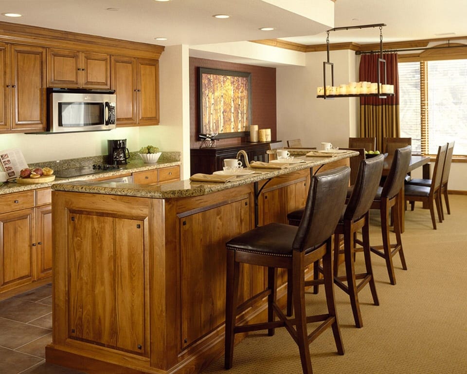 Gorgeous Granite-Topped Kitchen