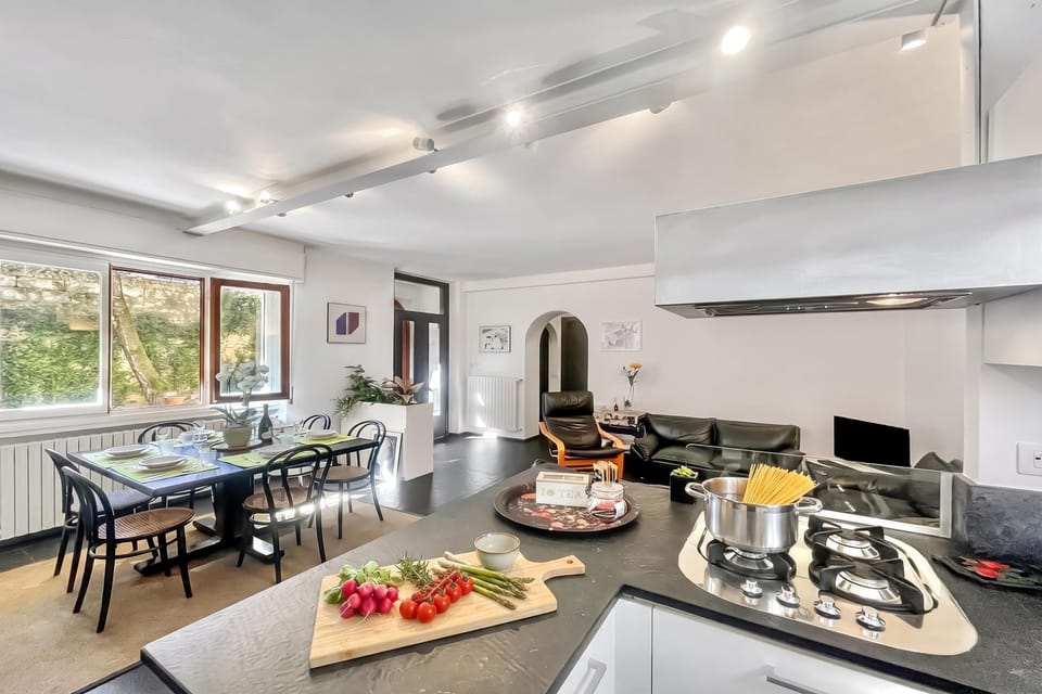 Kitchen and dining area
