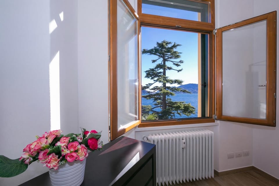 Lake View