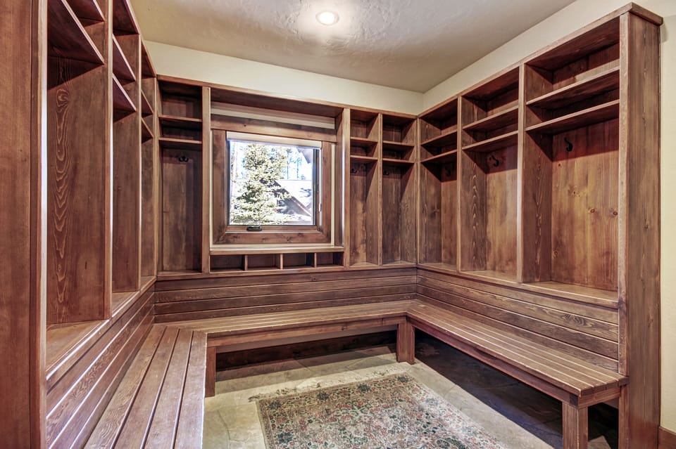 Mud Room
