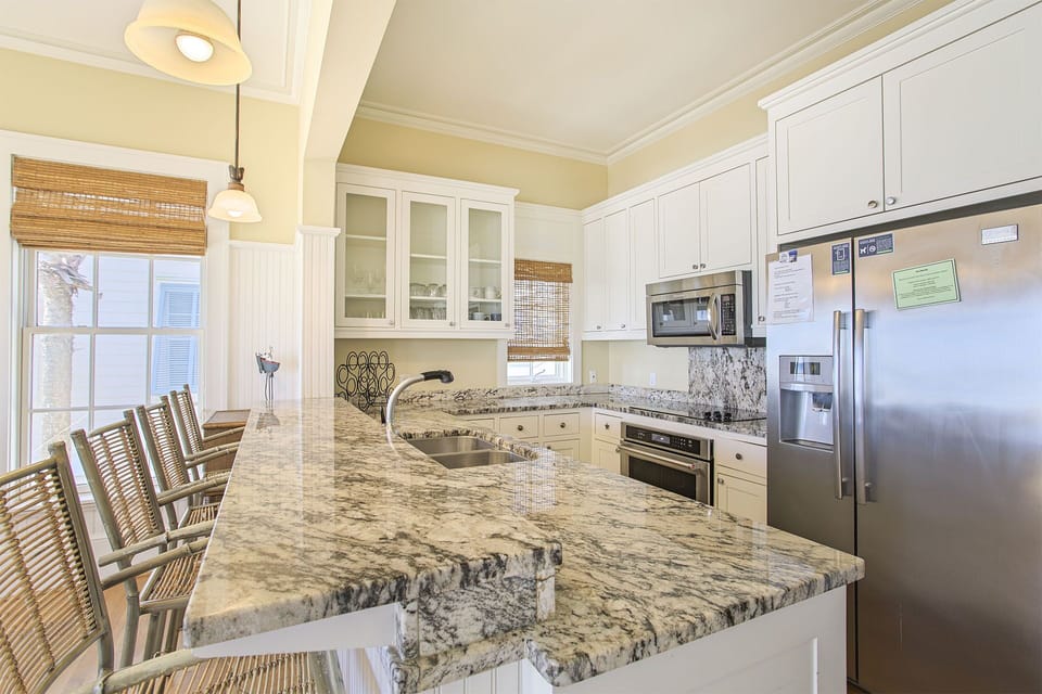 Eau Naturale Kitchen