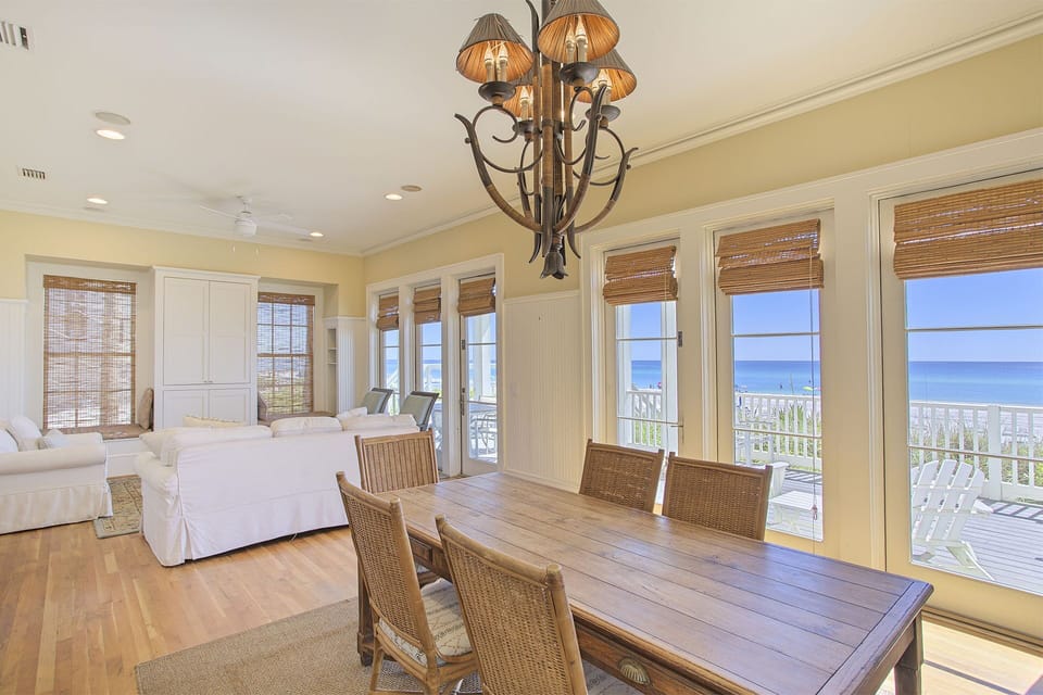 Eau Naturale Dining Room