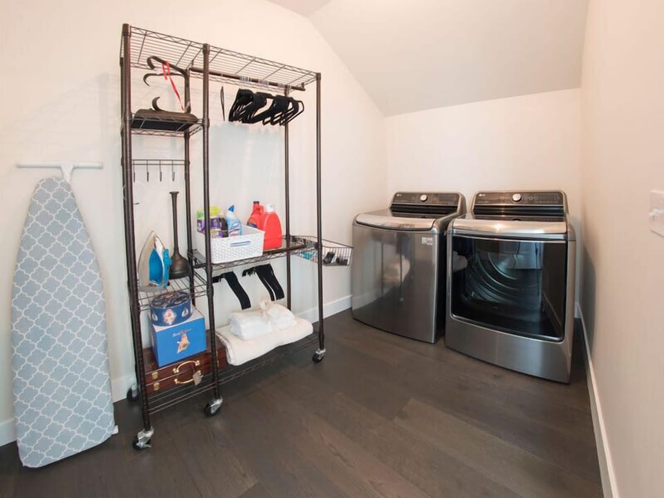 Laundry Room / Upper Level