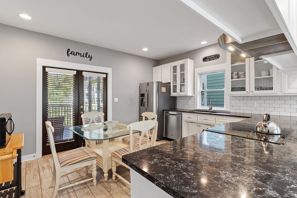 Breeze Easy Kitchen